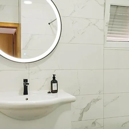 In With Wifi Апартаменты *