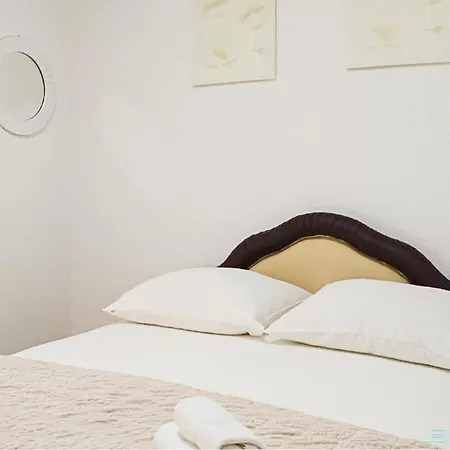 Apartmán Cozy In With Wifi Vir